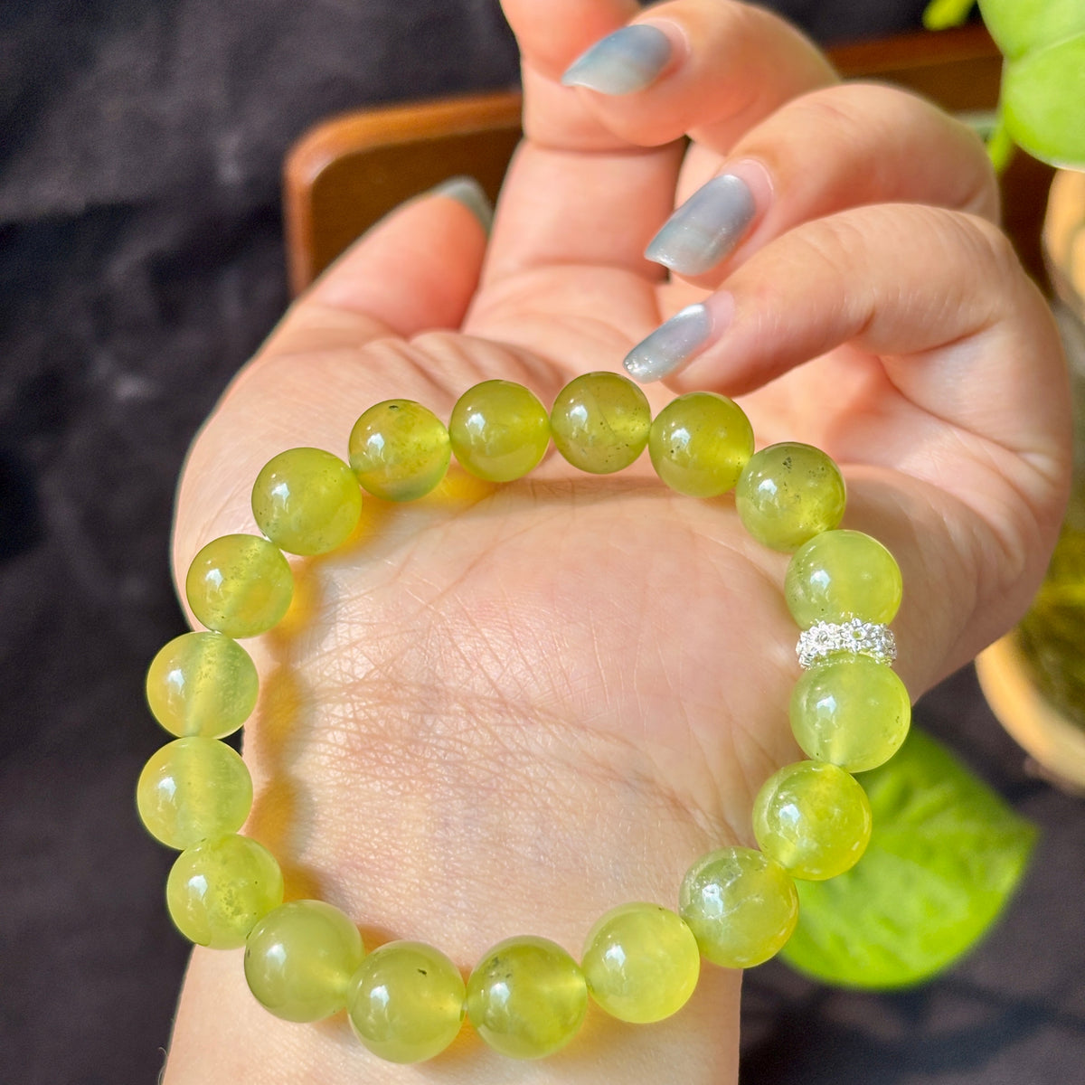 10mm Xiuyan Jade Bracelet – Natural Gemstone Stretch Bracelet