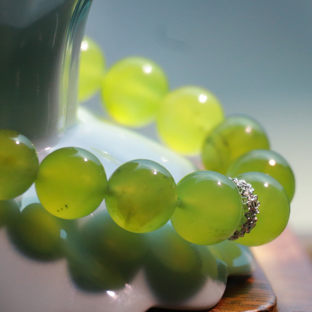 10mm Xiuyan Jade Bracelet – Natural Gemstone Stretch Bracelet