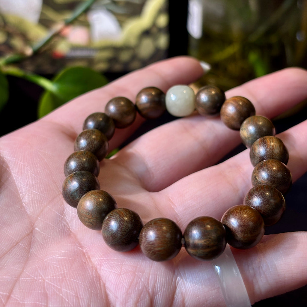 Green Sandalwood Bracelet with Natural Hetian Jade | 10mm Wood Beads