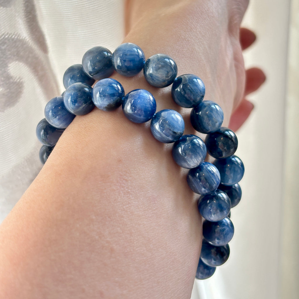 9–10mm Natural Blue Kyanite Gemstone Bracelet