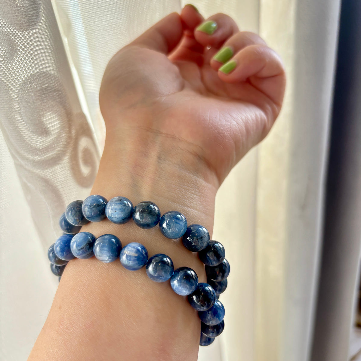 9–10mm Natural Blue Kyanite Gemstone Bracelet